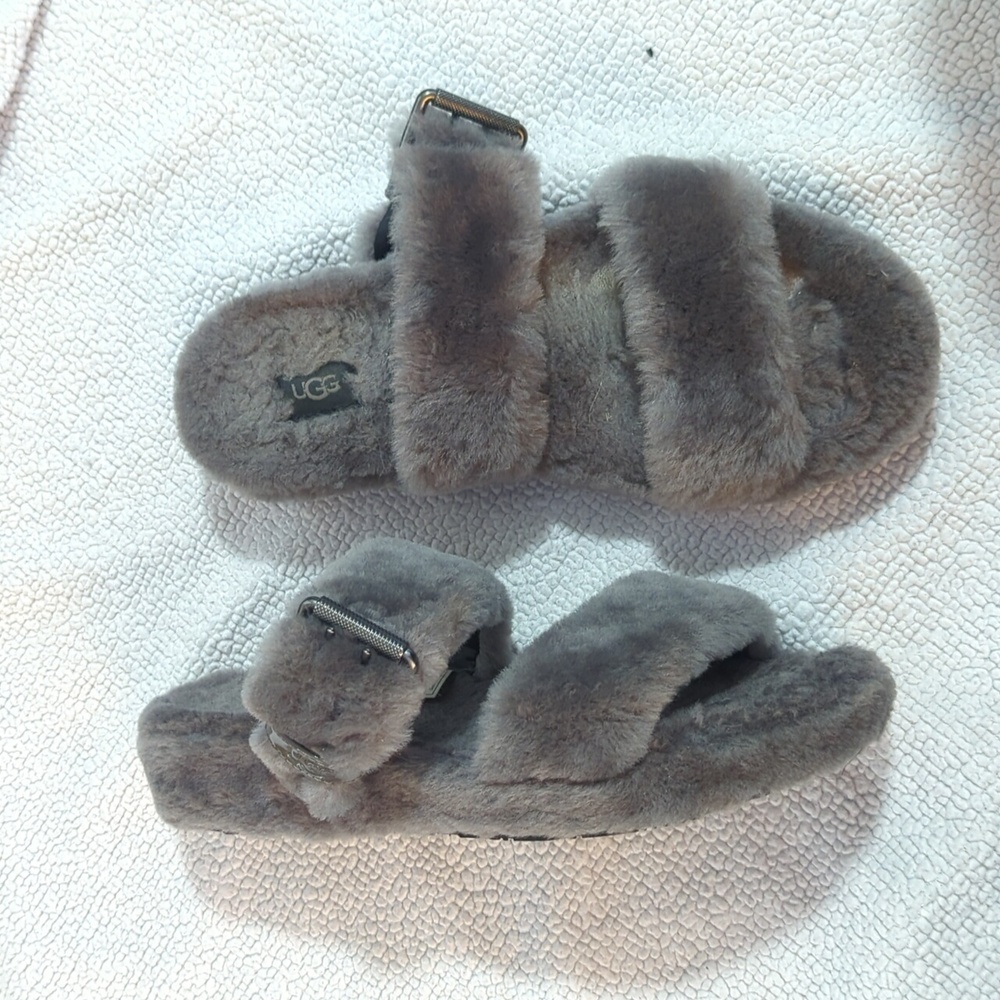 🌸UGG Gray Fuzzy Open Sandal Platform‎ Slippers Size 10